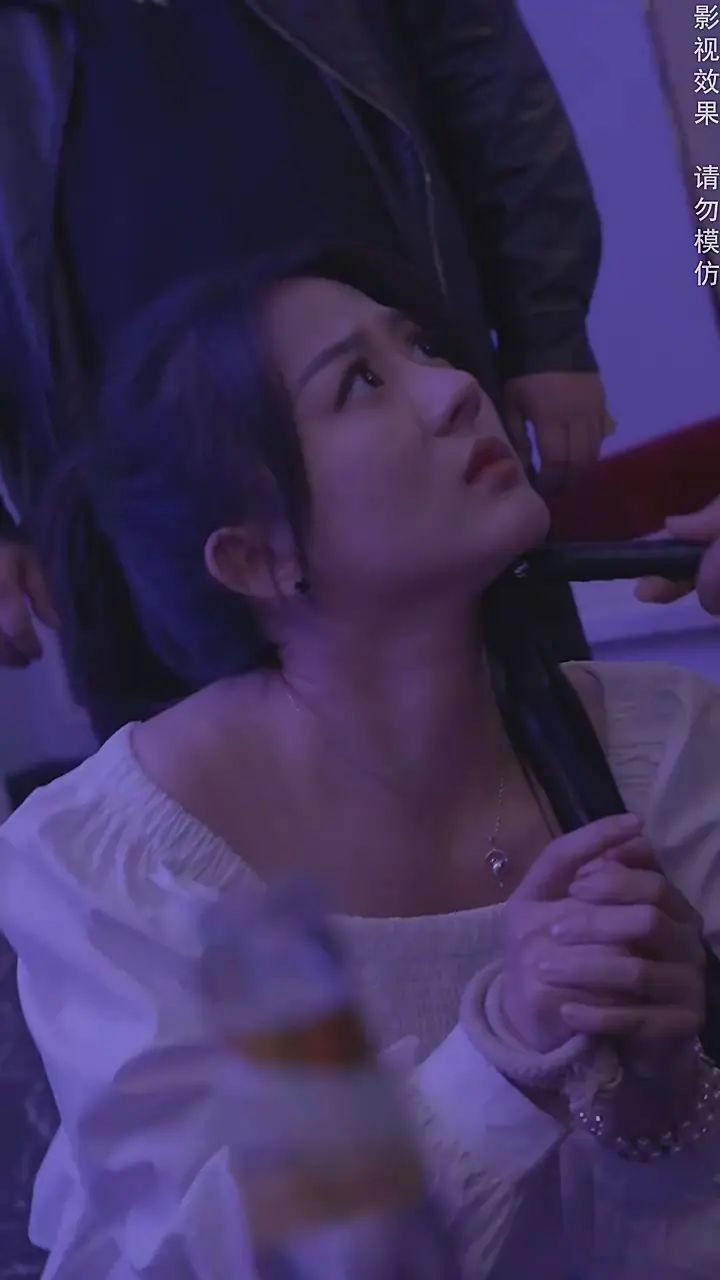 闪婚后：大叔的宠妻攻略，甜到心颤的浪漫爱情！